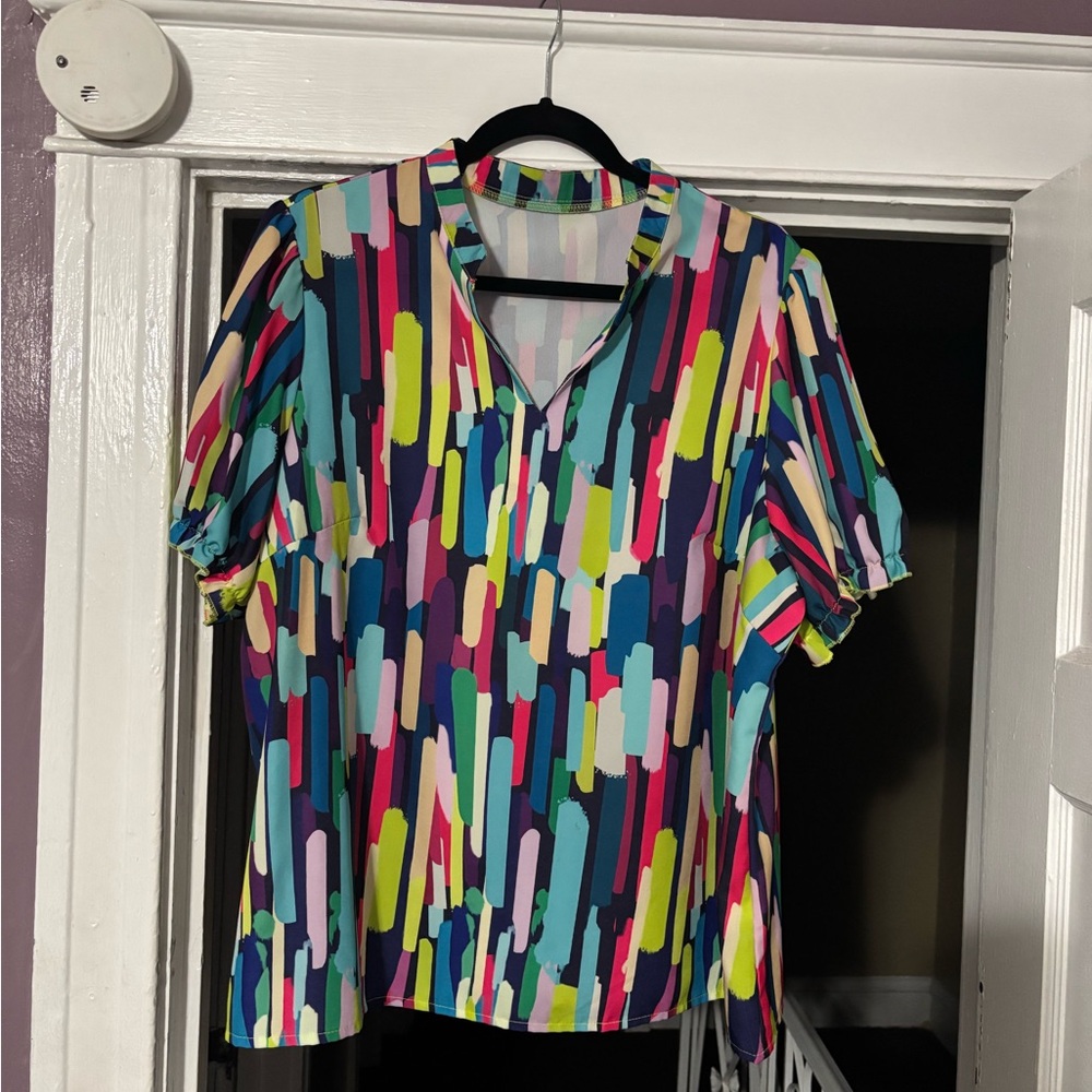 SHEIN Multicolor Abstract Blouse - Picture 2 of 9